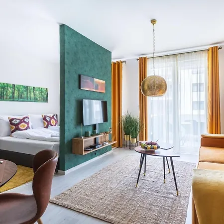 Apartamento Emerald Kissed Golden Gem