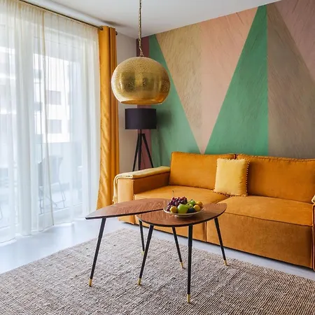 Apartamento Emerald Kissed Golden Gem